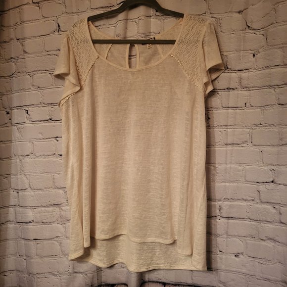 Eyeshadow, Size: 1X, Beige Flutter Sleeve Top - Picture 1 of 5